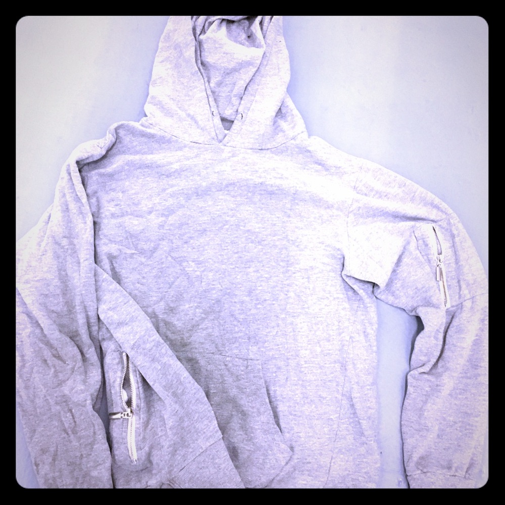 Broken threads hoodie gray